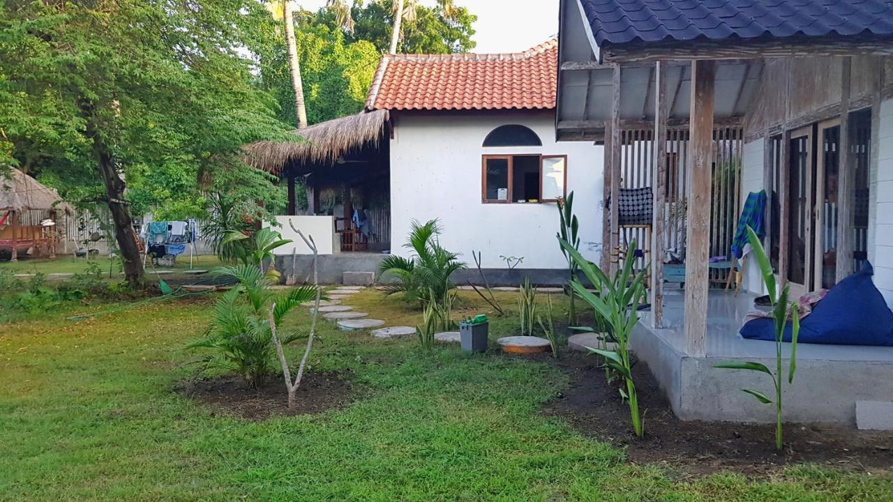 Kayu Cottage กีลีตราวางัน ภายนอก รูปภาพ