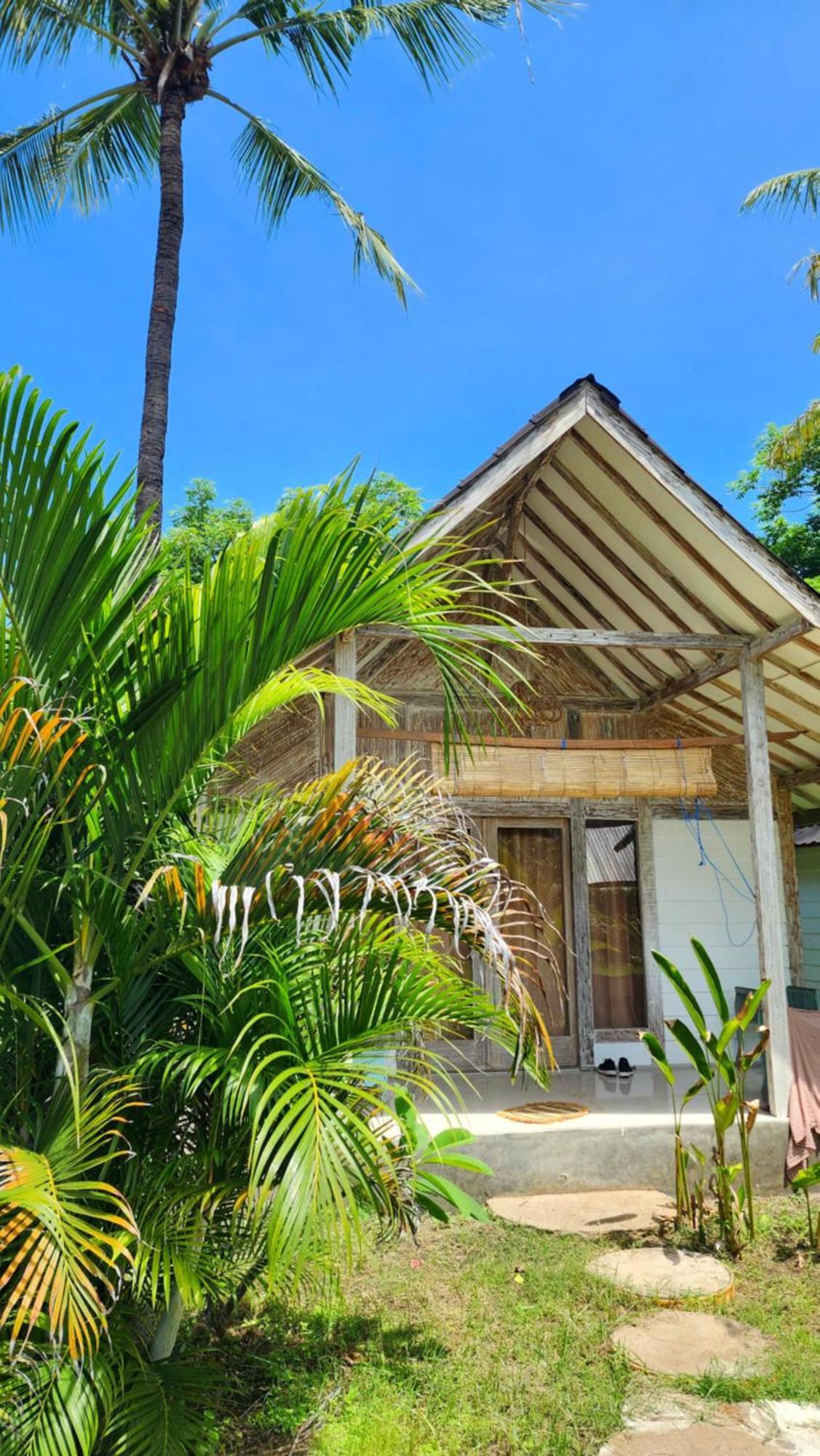 Kayu Cottage กีลีตราวางัน ห้อง รูปภาพ