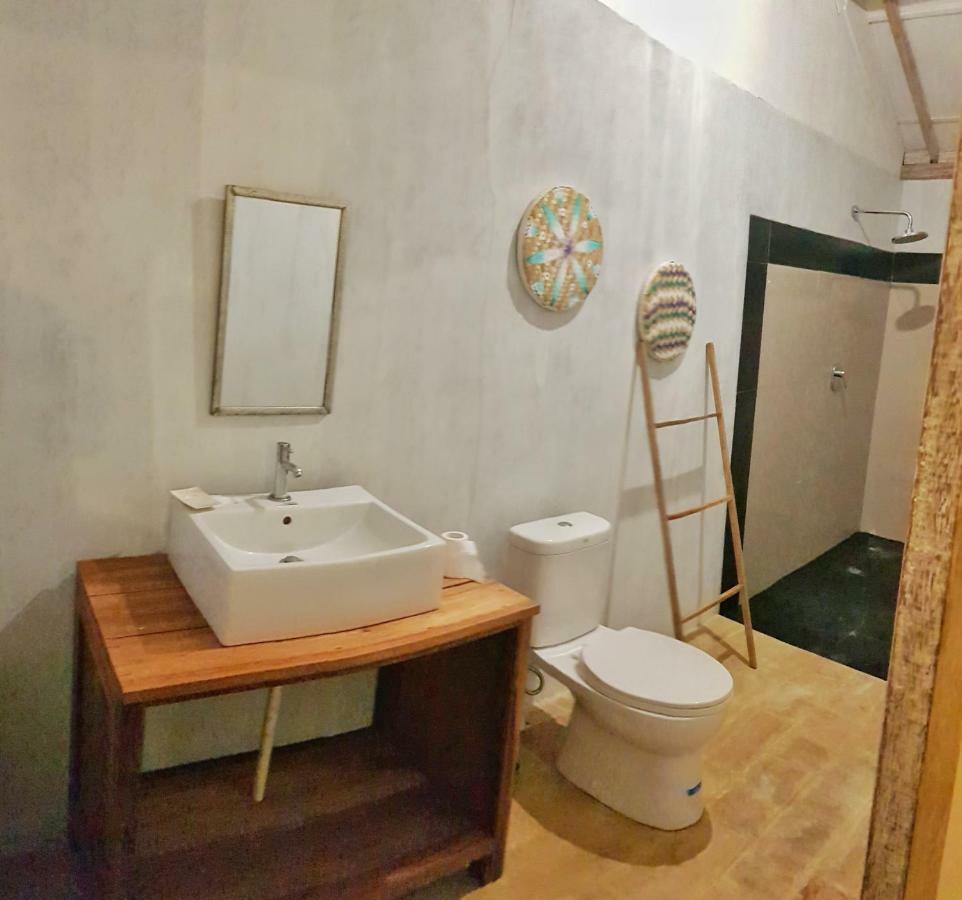 Kayu Cottage กีลีตราวางัน ภายนอก รูปภาพ